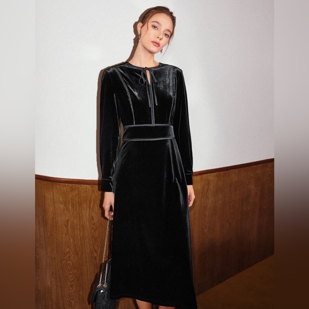 MOTF | velvet black long sleeve midi dress